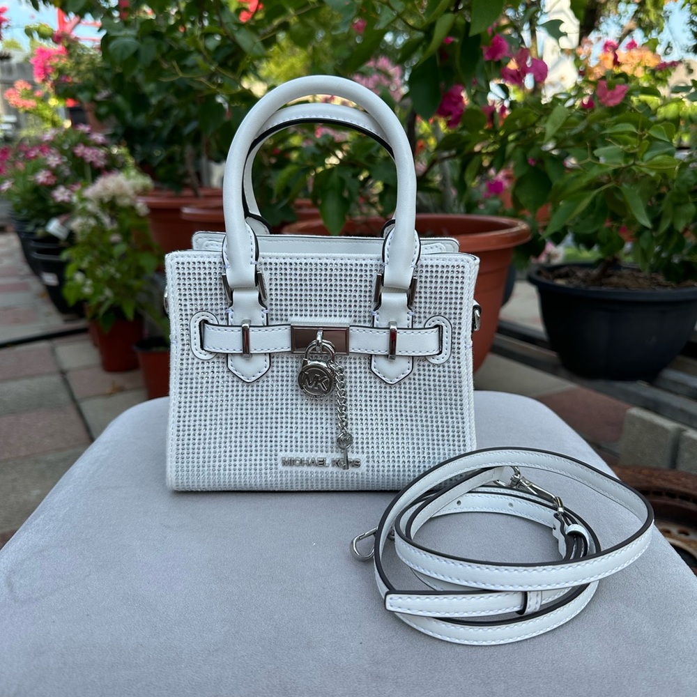 Michael Kors XS PURSE - Picture 3 of 14